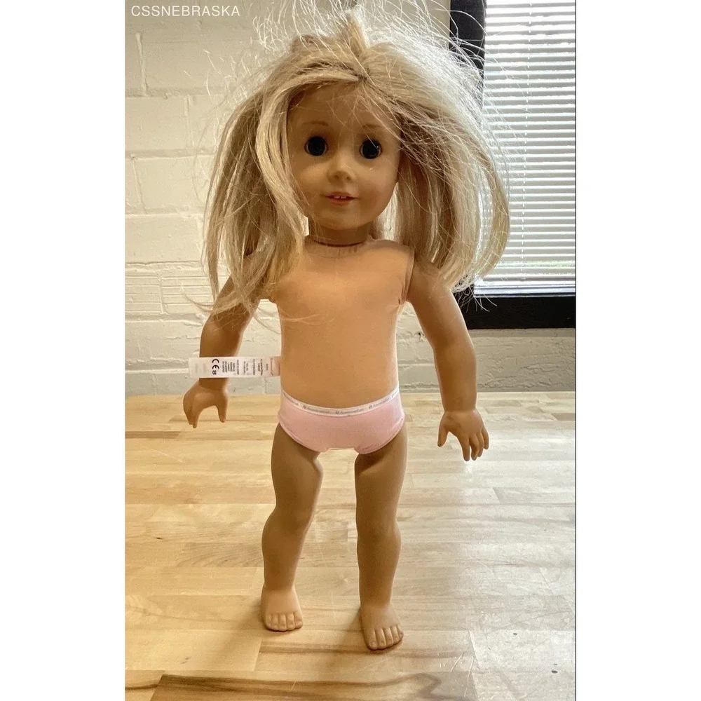 American Girl 18 Inch Doll Blonde Hair Blue Eyes 2014 FFW00 With Underwear